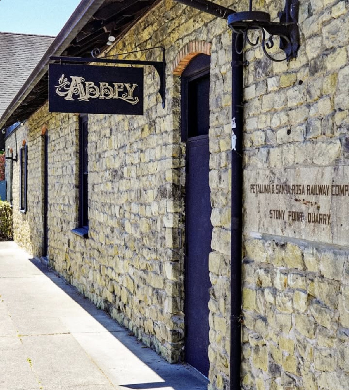 Photo of the front of brewery HopMonk Seb in Sebastapol, CA