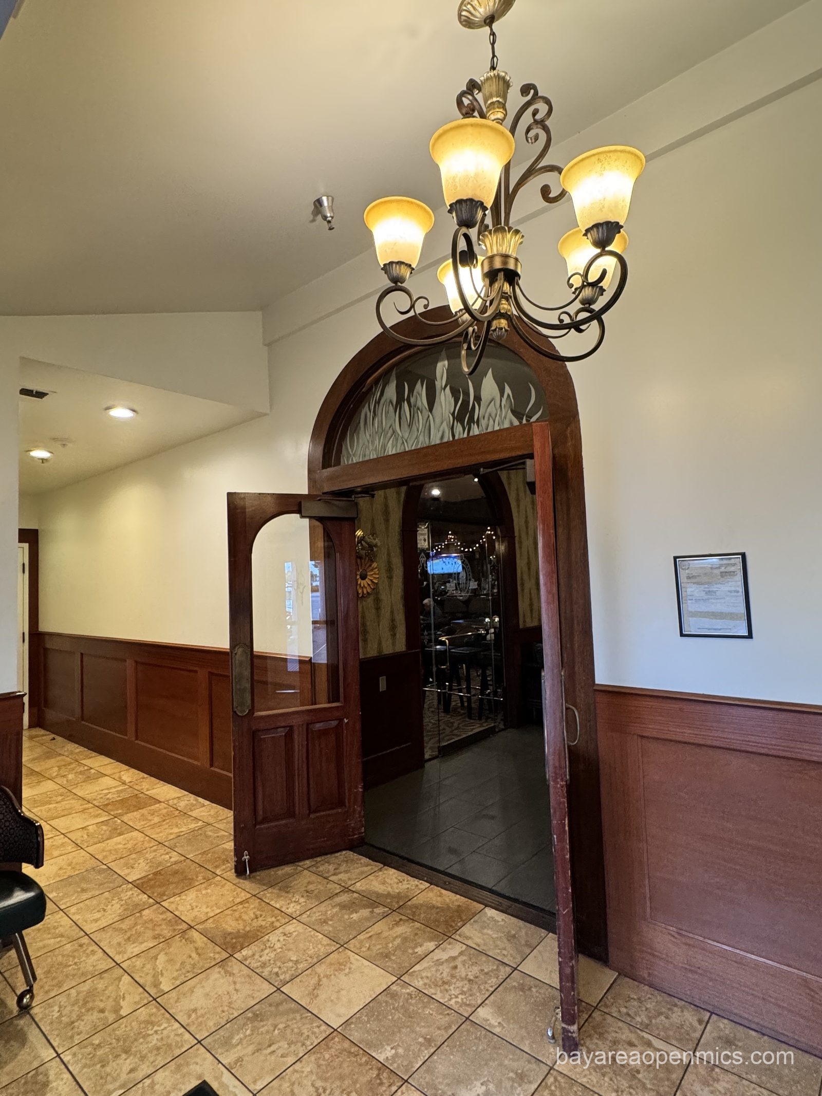 The entrance to Three Flames Restaurant in San Jose, California