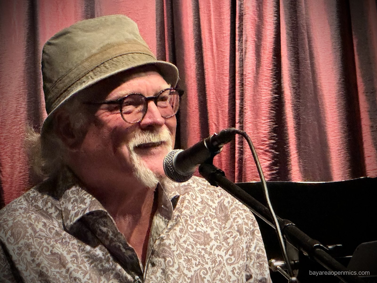 Jim Larsen at the Front Porch Music open mic
