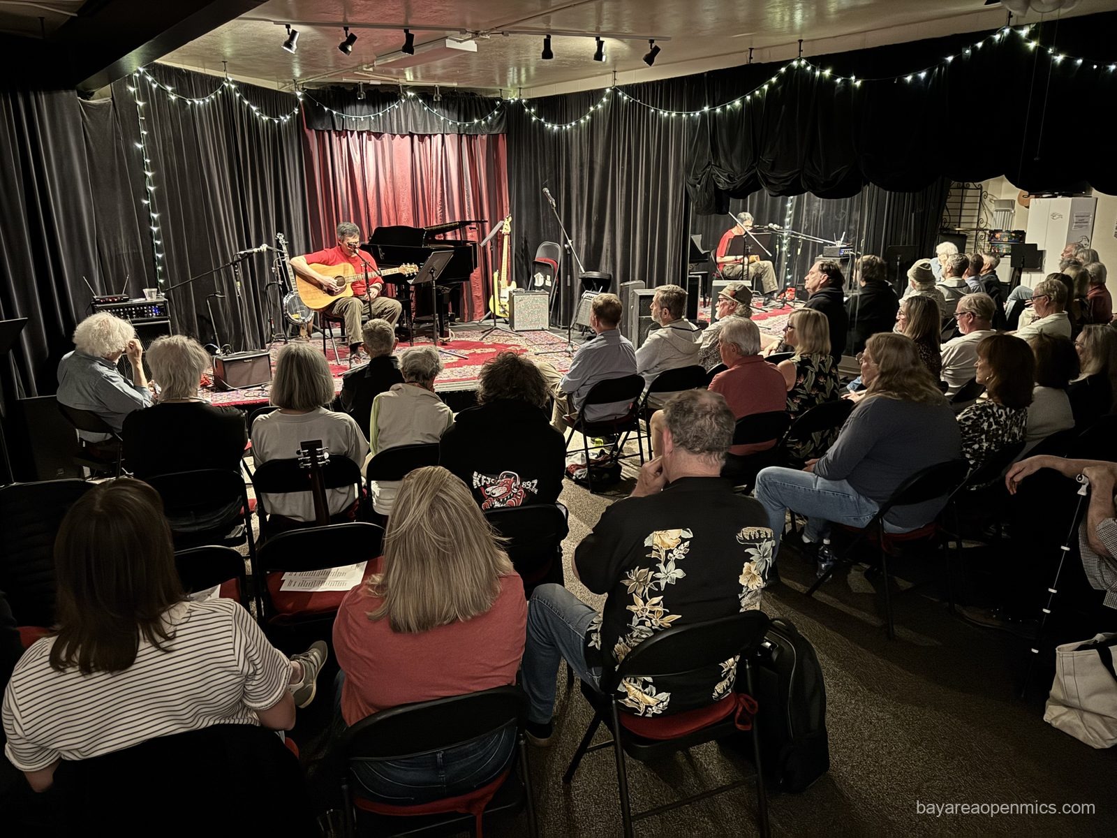 The crowd at the Front Porch Music open mic at Lamorinda Music