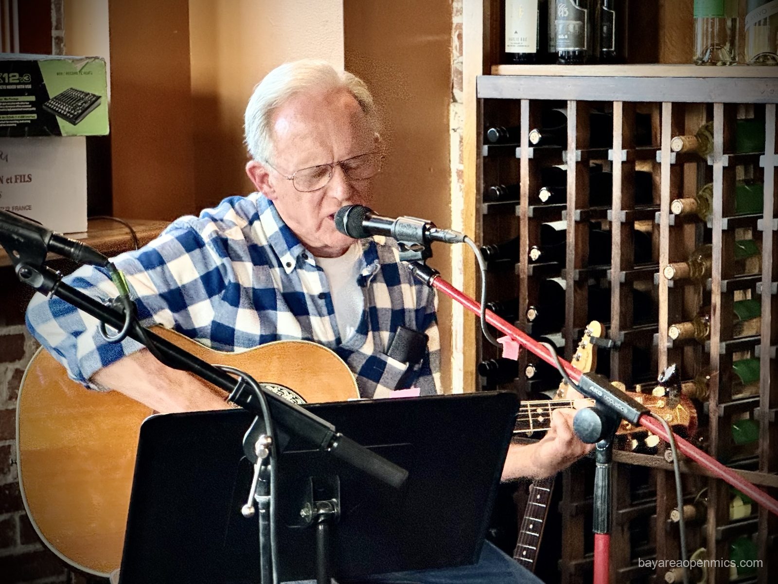 Ray Gordon performs at the Swirl on the Square acoustic open mic in Livermore