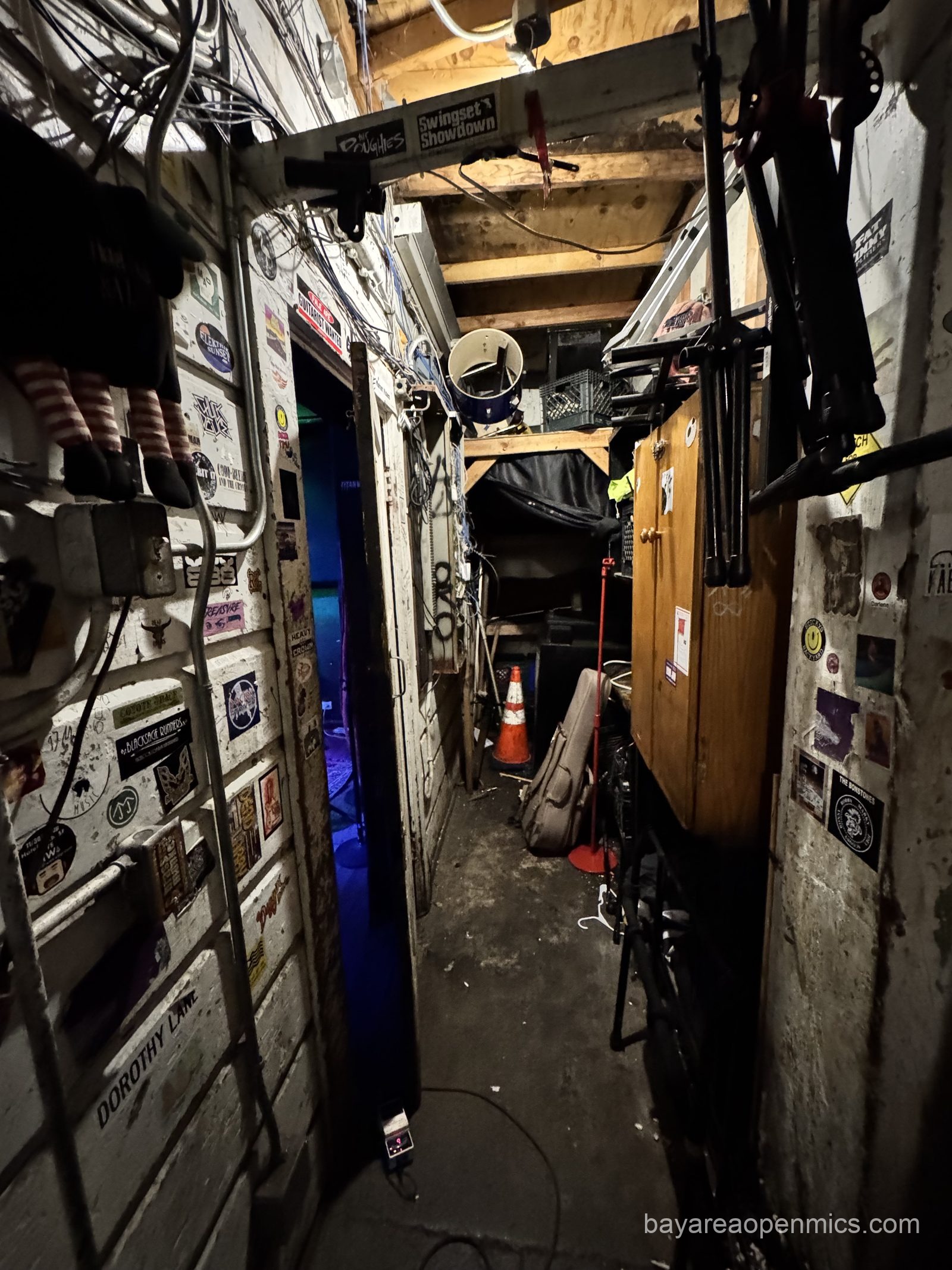A second view of the Hotel Utah backstage corridor