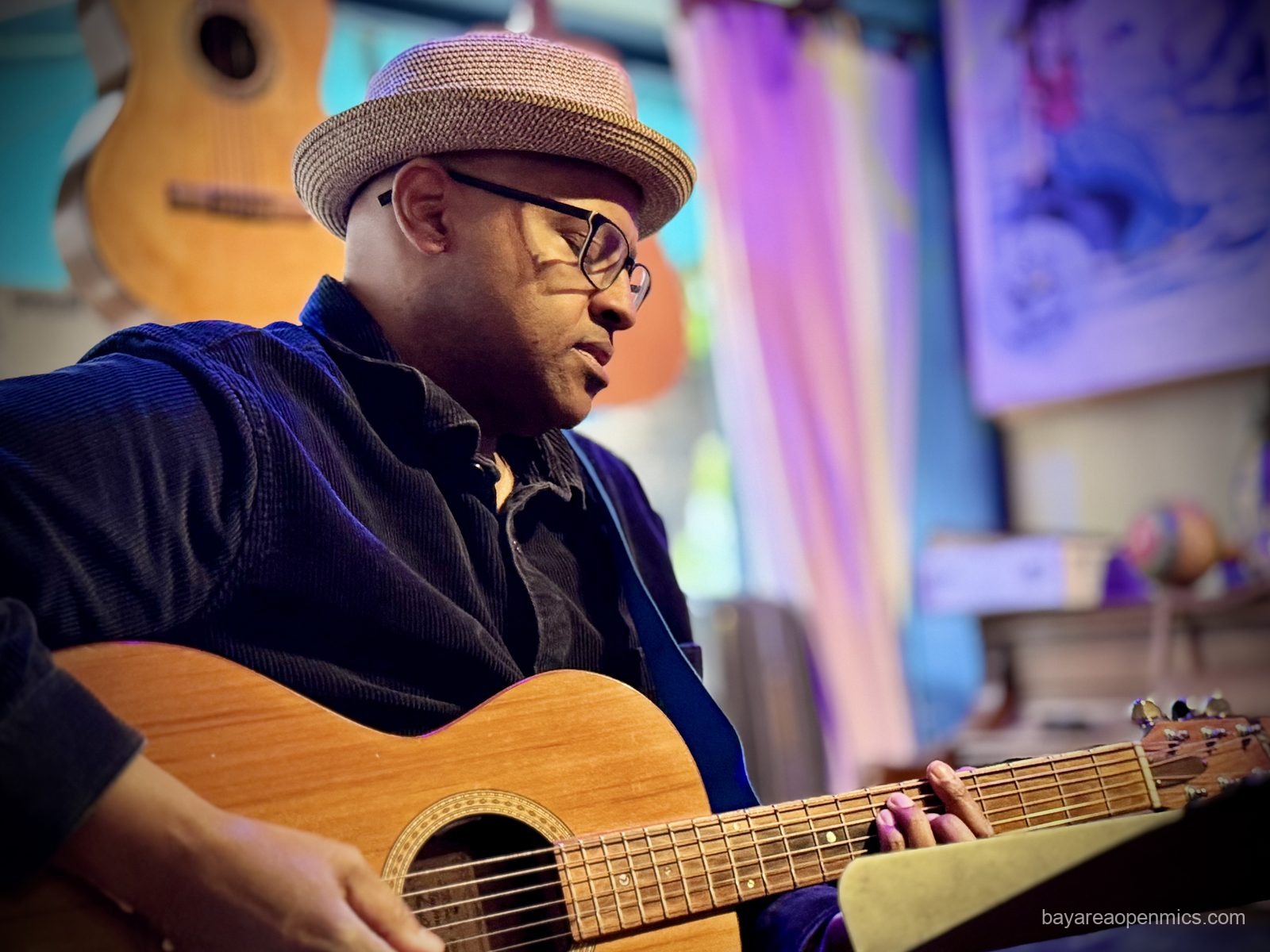 Bill Leigh performs at The Bazaar Cafe open mic in San Francisco