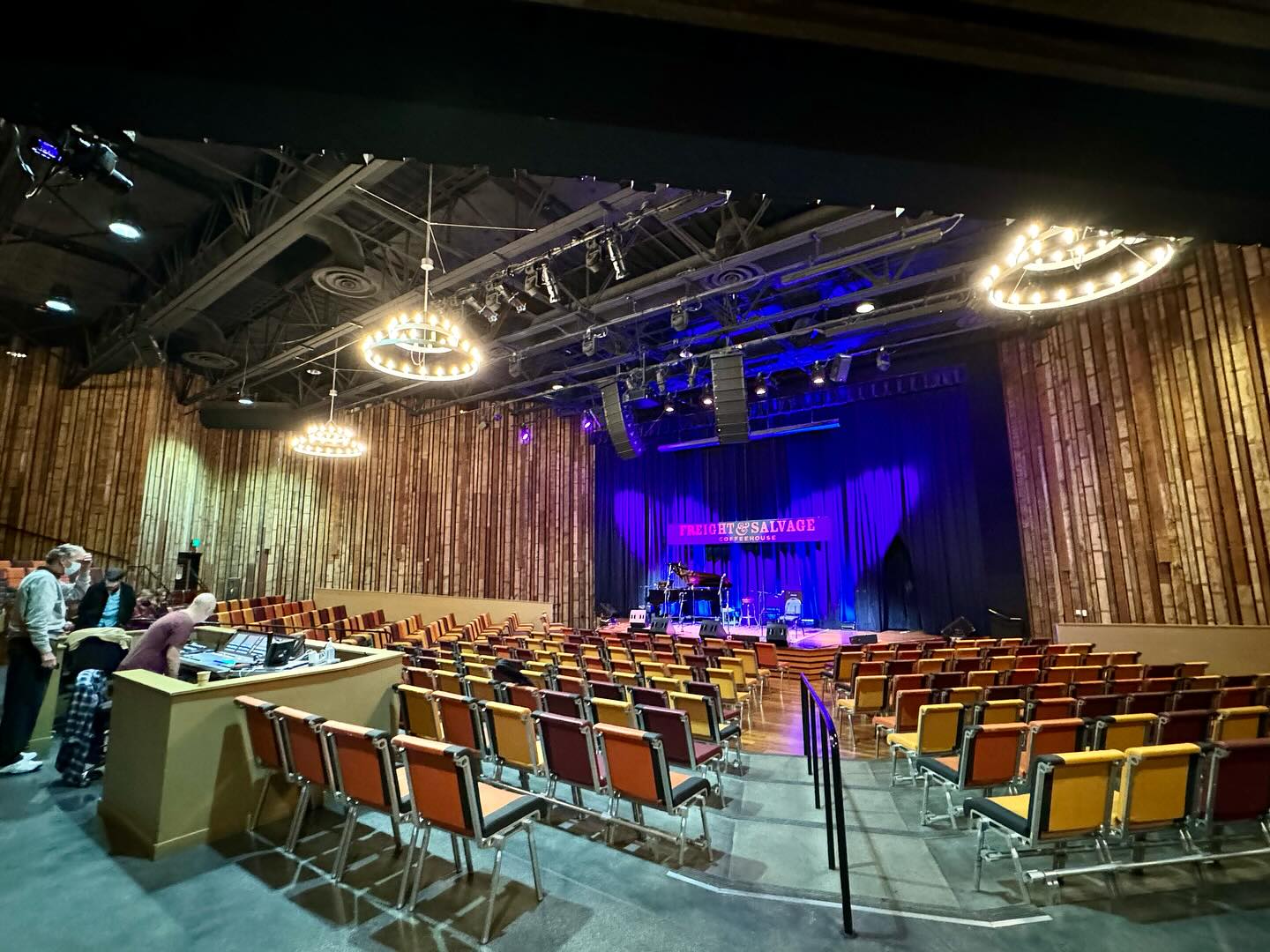 Photo taken of the listening room vibe inside of music venue The Freight in Berkeley, CA
