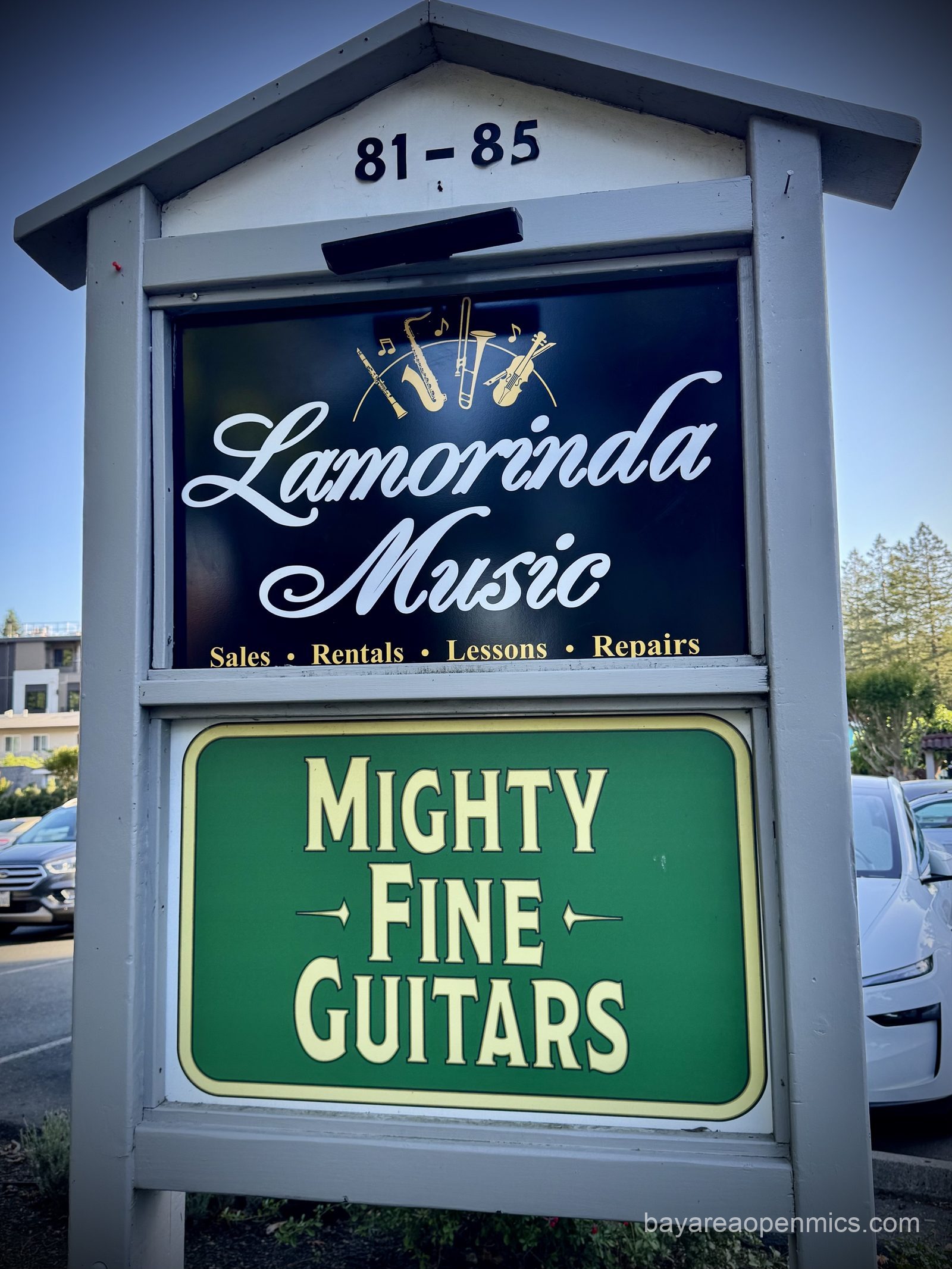 The Lamorinda Music sign